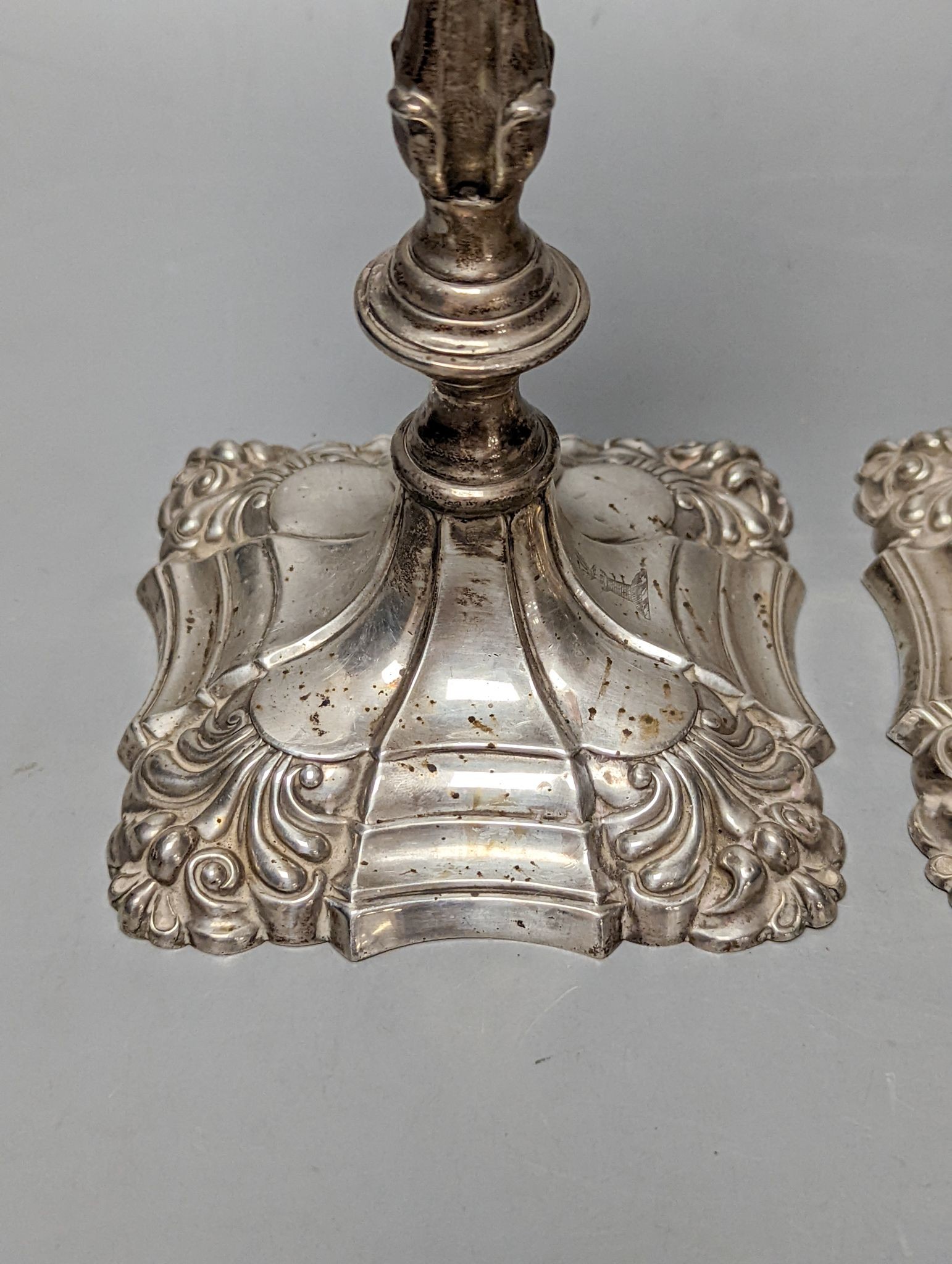 A pair of Victorian silver candlesticks by John Knowles & Sons, Sheffield, 1862, height 23cm, weighted.